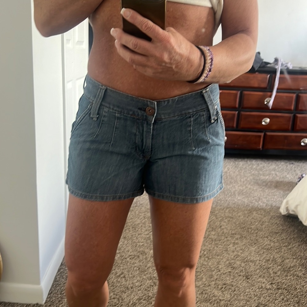 MOSSIMO SHORTS